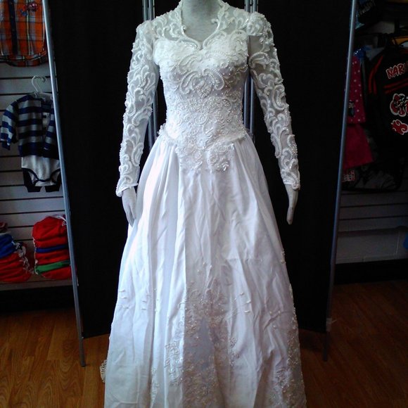 Satin and Lace Long Sleeve Wedding Dress with 6ft Train Beaded Lace Bodice - Picture 6 of 8